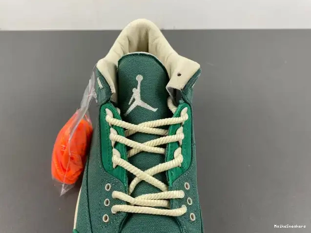 MaikeSneakers Retro Abney SP FZ7974-300 Jordan 3 Chanel Nina Bicoastal 0409